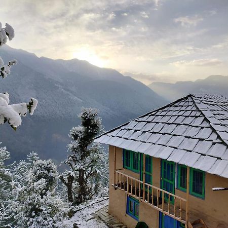 Old Is Gold Mudhouse Lushal Jibhi Apartment Exterior photo